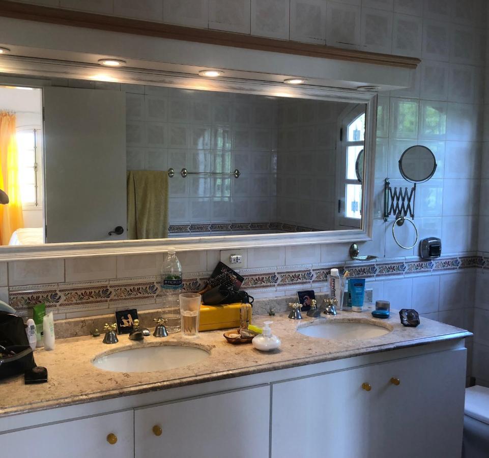 Villa Saint Tropez Cabo Frio Eksteriør billede